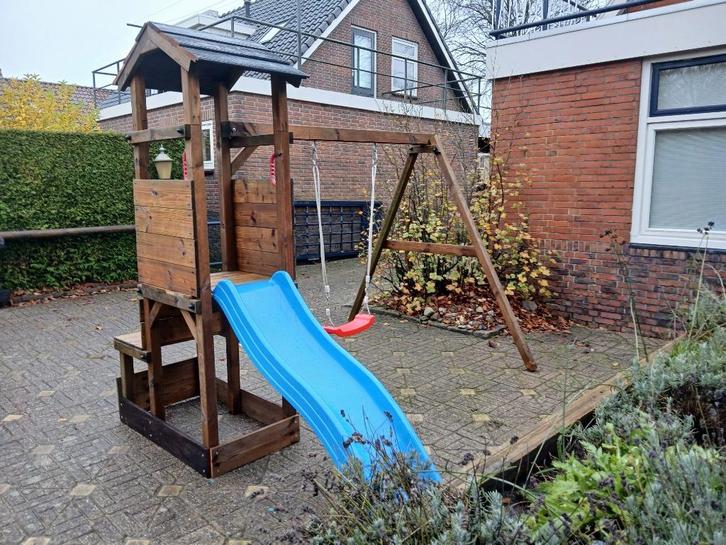 2 speelhuisjes gerestaureerd voor veilig & veel speelplezier, Kinderen en Baby's, Speelgoed | Buiten | Speeltoestellen, Zo goed als nieuw