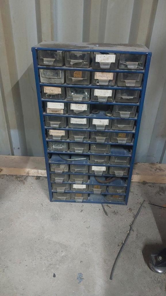 Opbergkastje voor garage - Handig en praktisch!, Huis en Inrichting, Kasten | Lockerkasten, Gebruikt, Ophalen