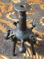 Prachtige antieke kohlhouder met ramskoppen en bellen 14 cm., Ophalen of Verzenden