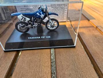 4 model motoren  beschikbaar voor biedingen