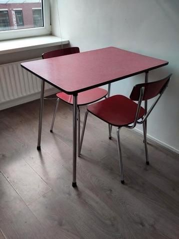 Formica eetkamer setje beschikbaar voor biedingen