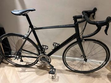 Giant Defy racefiets – Shimano 105 – aluminium frame beschikbaar voor biedingen