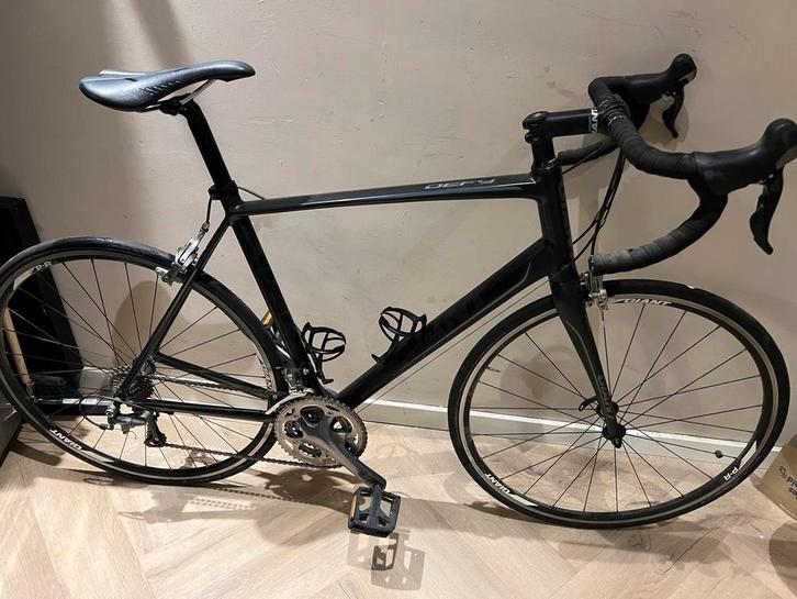 Giant Defy racefiets – Shimano 105 – aluminium frame, Fietsen en Brommers, Fietsen | Racefietsen, Zo goed als nieuw, Giant, Meer dan 20 versnellingen