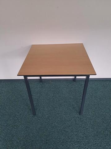 Kantinetafel tafel bureau keettafel beschikbaar voor biedingen