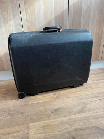 Koffer zwart merk Samsonite beschikbaar voor biedingen