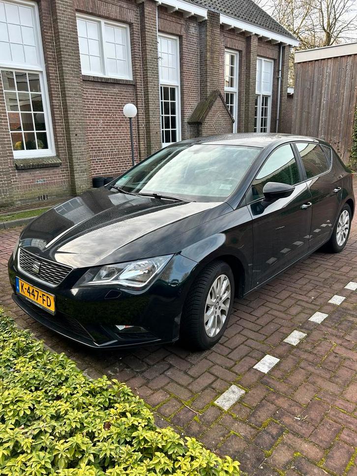 Seat Leon 1.2 TSI Reference handges. 4-2014 Zwart 161.607 km, Auto's, Seat, Particulier, Leon, Benzine, A, Hatchback, Handgeschakeld