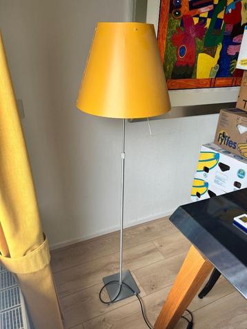Design vloerlamp van LUCEPLAN Grande Constanza beschikbaar voor biedingen