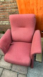 Mooie rode fauteuil, zware kwaliteit, Huis en Inrichting, Fauteuils, Ophalen, Minder dan 75 cm, Degelijk, Zo goed als nieuw