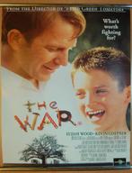 POSTER - The War - Kevin Costner - Elijah Wood  42x59cm #009, Verzamelen, Posters, Ophalen of Verzenden, A1 t/m A3, Rechthoekig Staand