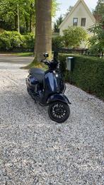 Vespa Sprint Dark San Marino geel kenteken, Ophalen, Zo goed als nieuw, Benzine, Vespa S