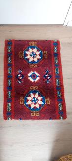 65 x 90 cm Vintage Retro smyrna tafel kleed jaren 60 70, Ophalen of Verzenden, Zo goed als nieuw