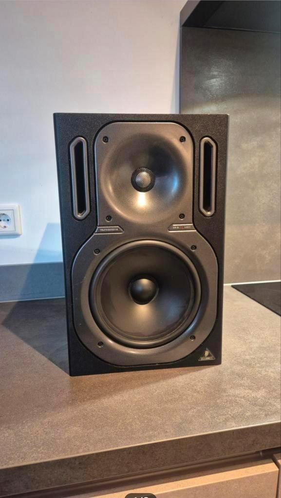 Behringer Truth 2031A Studio Monitor (set van 2), Audio, Tv en Foto, Luidsprekers, Zo goed als nieuw, Front, Rear of Stereo speakers