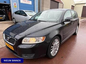 Volvo V50 2.4i Edition II AUTOMAAT - LEER - NAVI Bomvolle ui beschikbaar voor biedingen