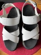 Dr. Martens sandalen maat 38 wit, Kleding | Dames, Schoenen, Wit, Sandalen of Muiltjes, Ophalen of Verzenden, Dr. Martens