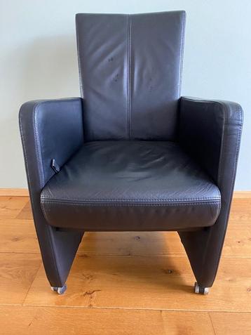 4 zwart leren eetkamerstoelen Riva (van Goossens) beschikbaar voor biedingen