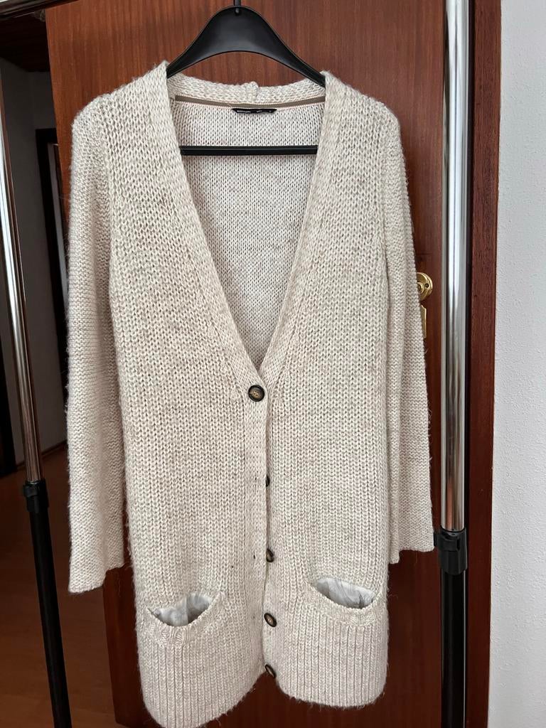 Beige vest - Maat M merk Brunotti met V-hals, Kleding | Dames, Truien en Vesten, Ophalen of Verzenden, Gedragen, Maat 38/40 (M)
