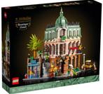 TE HUUR: Lego Icons 10297 Boetiekhotel, Ophalen of Verzenden, Nieuw, Complete set, Lego