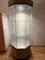 Hoge Swarovski vitrinekast met verlichting - 8 kantig, Huis en Inrichting, Kasten | Vitrinekasten, Ophalen, Met deur(en), 50 tot 100 cm
