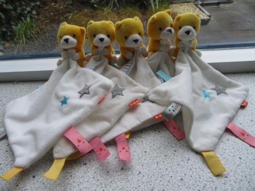 Knuffeldoek met sterren en geel beertje van Hema, Kinderen en Baby's, Speelgoed | Knuffels en Pluche, Zo goed als nieuw, Beer