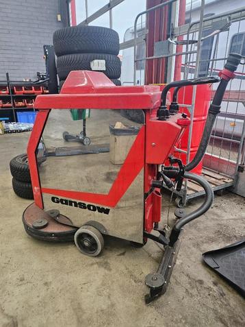 Gansow werkplaats schrobmachine schrob / zuigmachine beschikbaar voor biedingen