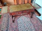 Oude hangoortafel laag model op wieltjes € 30.-, Antiek en Kunst, Antiek | Meubels | Tafels, Ophalen
