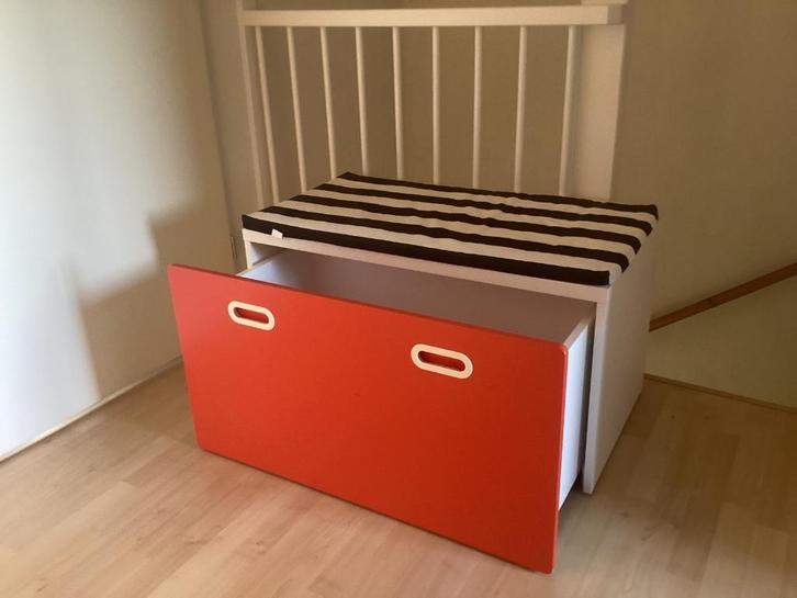 Smastad opberger/bankje, Kinderen en Baby's, Kinderkamer | Inrichting en Decoratie, Zo goed als nieuw, Overige typen, Ophalen