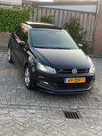 Volkswagen Polo 1.2 TSI  R-line APK geldig tot okt ‘26, Auto's, Voorwielaandrijving, 4 cilinders, Zwart, Origineel Nederlands