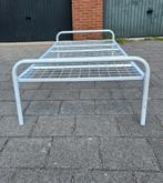 Metalen logeerbed met onderschuif bed, Ophalen, Gebruikt, 90 cm, Eenpersoons