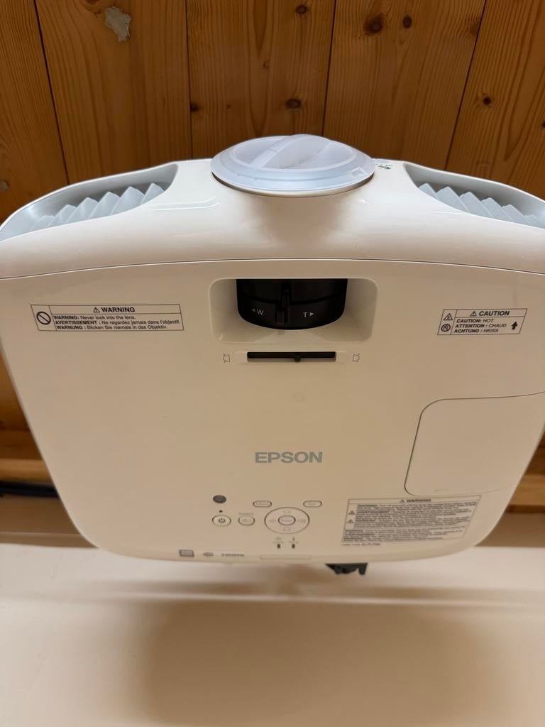 Beamer met scherm en ophangbeugel - Complete set!, Ophalen, Gebruikt, LCD, Full HD (1080)