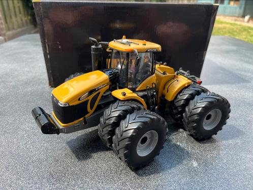 Challenger MT 975 E kniktrekker USK nieuw, Hobby en Vrije tijd, Modelauto's | 1:32, Nieuw, Tractor of Landbouw, Overige merken