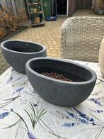 Set van 2 grijze plantenbakken, Tuin en Terras, Ophalen, Gebruikt, Rond, Binnen