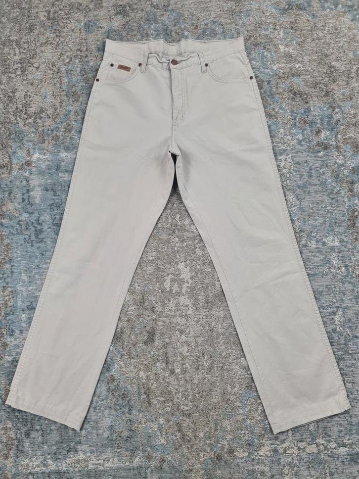 Wrangler TEXAS STRETCH W32 L32 Straight STRETCH Bronno3232, Kleding | Heren, Broeken en Pantalons, Zo goed als nieuw, Maat 48/50 (M)