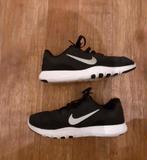 NIKE FLEX SCHOENEN. MAAT 38.  1X AANGEHAD, Kleding | Dames, Schoenen, Ophalen of Verzenden, Zo goed als nieuw, Sneakers of Gympen