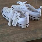 Witte Sneakers - Maat 40 - Nieuw, Ophalen, Wit, Nieuw, Sneakers of Gympen
