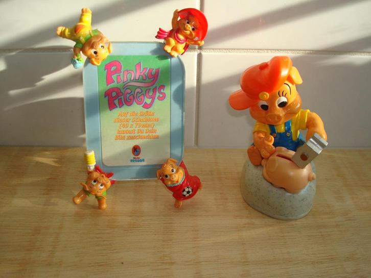 2 X PINKY PIGGYS MAXI VERRASSINGS EIEREN -FERRERO, Verzamelen, Verrassingseieren, Ophalen of Verzenden