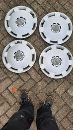 Audi wieldoppen set gebruikt   onderdeel nr  8P0 601 147 A, Auto diversen, Wieldoppen, Ophalen of Verzenden, Gebruikt