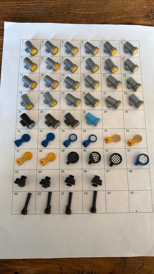 Playmobil losse onderdelen koplampen zaklamp auto jeep, Kinderen en Baby's, Speelgoed | Playmobil, Gebruikt, Los playmobil, Ophalen of Verzenden