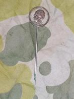 Wilhelmina speldje stik verzet uitgesneden, Verzamelen, Ophalen of Verzenden, Overige soorten, Nederland, Embleem of Badge