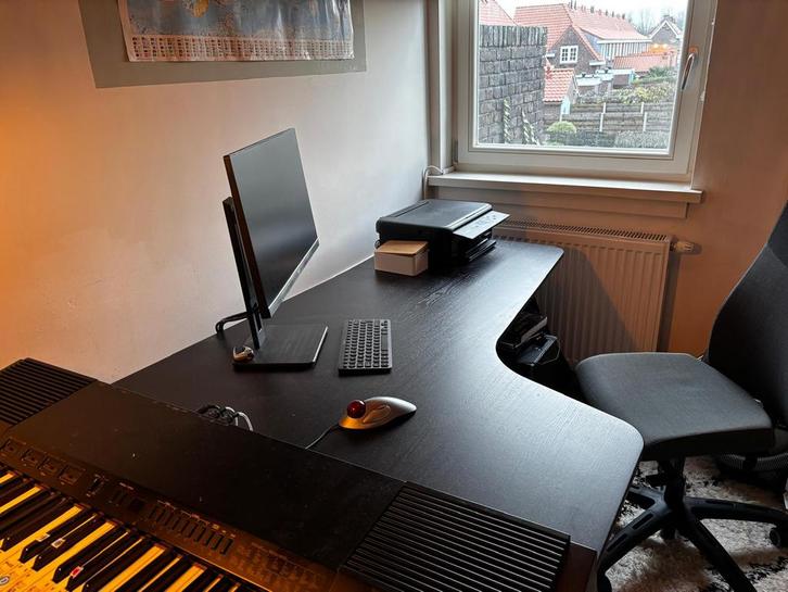 IKEA hoekbureau zwart, Huis en Inrichting, Bureaus, Gebruikt, Bureau, Ophalen