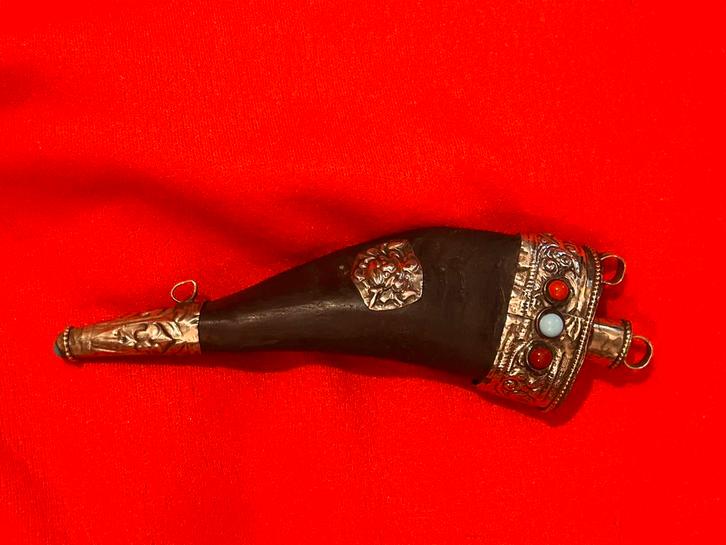 Antieke medicijn- of kruidenhoorn met schepje, Antiek en Kunst, Kunst | Niet-Westerse kunst, Ophalen of Verzenden