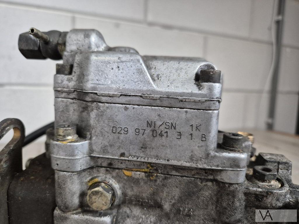 Mercedes Sprinter W901 dieselpomp hogedrukpomp a6020758301, Ophalen of Verzenden, Gebruikt, Mercedes-Benz
