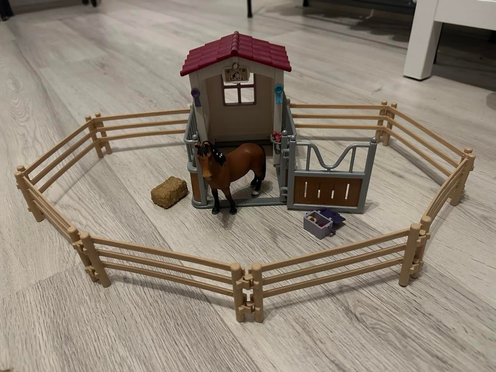 Schleich Paarden Paddock met Stal, Ophalen of Verzenden, Zo goed als nieuw