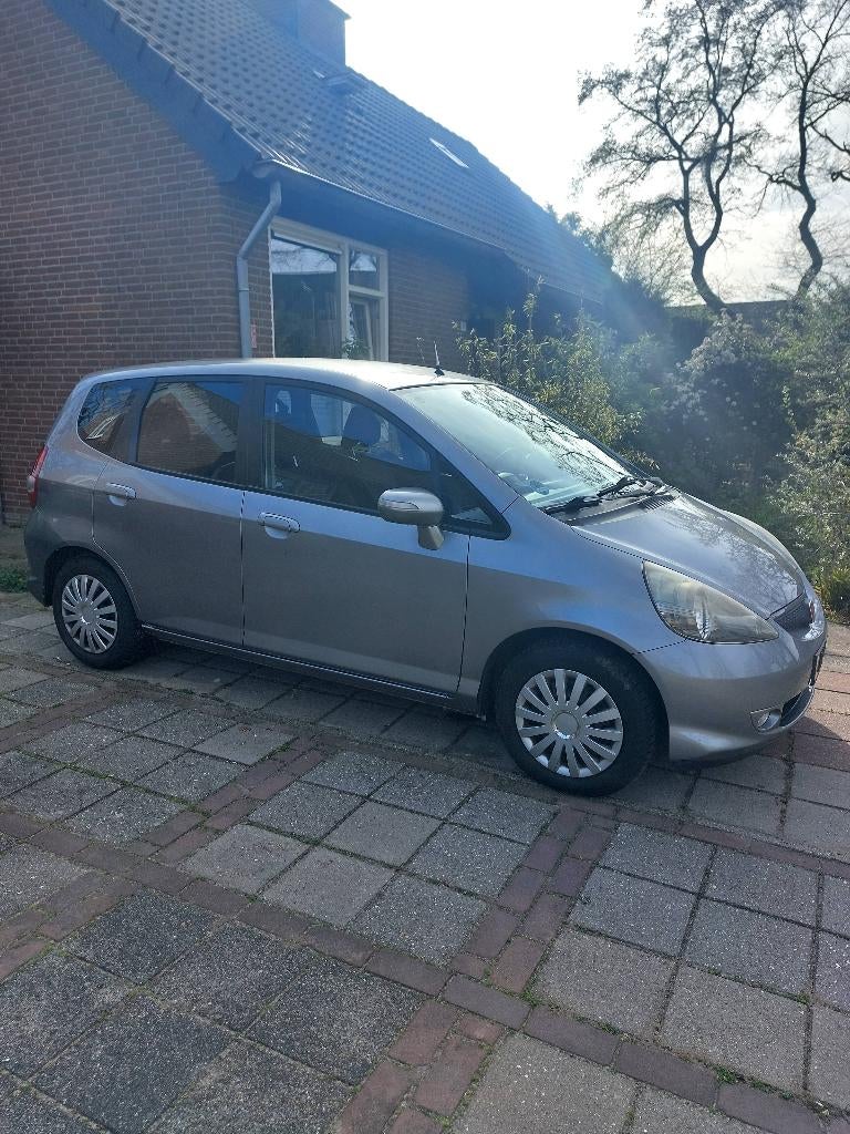 Honda Jazz 1.4i ES  2007 Grijs           3.550,00, Auto's, 83 pk, Zwart, 4 cilinders, Handgeschakeld
