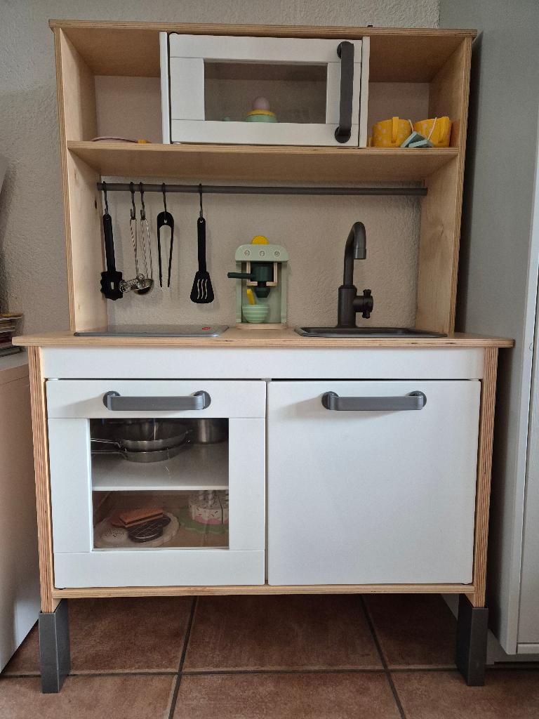 Ikea DUKTIG speelkeuken in goede staat met veel accessoires, Ophalen, Gebruikt, Hout, Speelkeuken