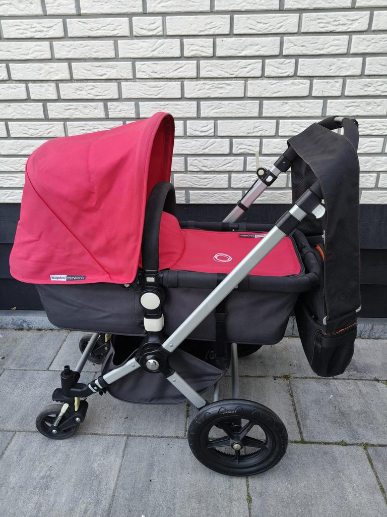 Bugaboo Cameleon Combi – Zeer complete set (Rood), Ophalen, Zo goed als nieuw, Combiwagen, Bugaboo