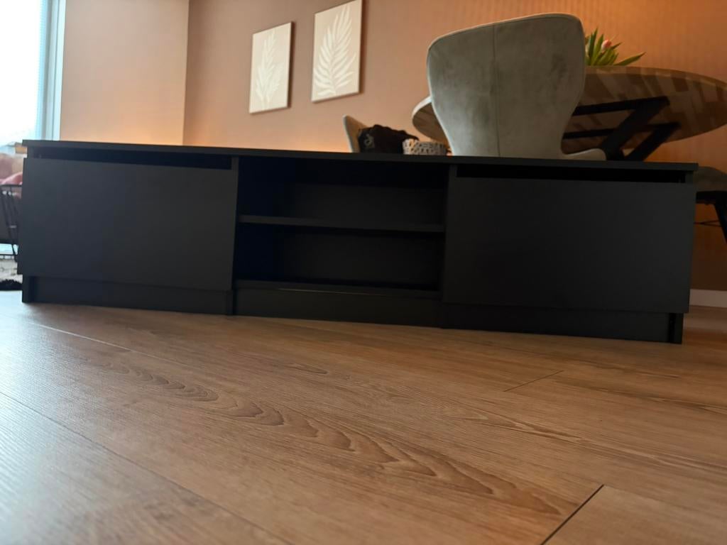 Zwart tv meubel, gratis af te halen, Huis en Inrichting, Kasten | Televisiemeubels, Zo goed als nieuw, Minder dan 100 cm, 100 tot 150 cm