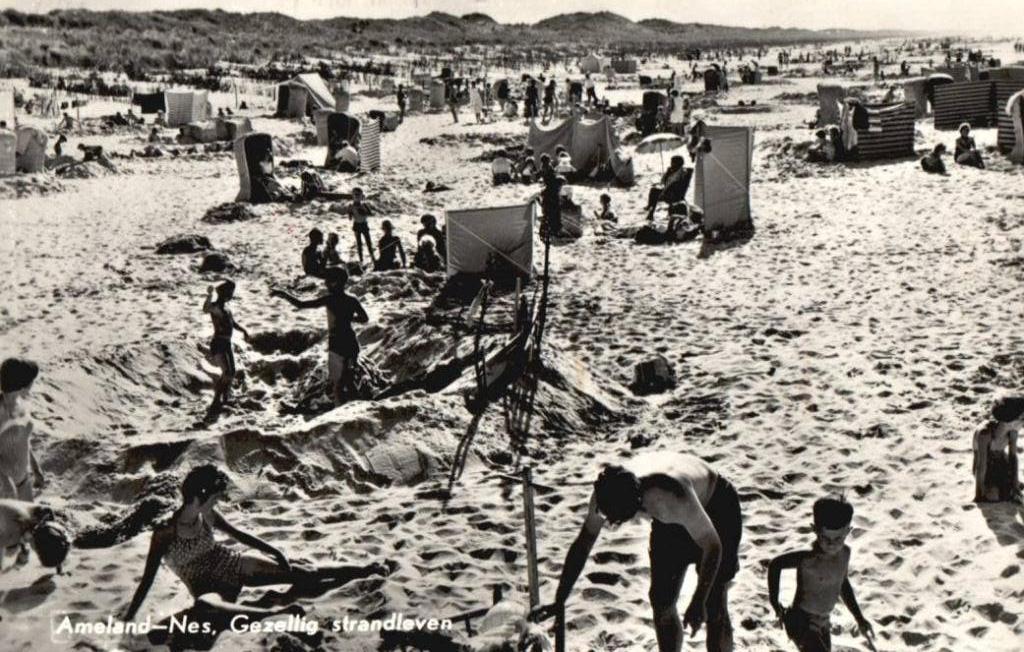 Ameland. - Nes. - Nostalgisch Strandleven 1967., Verzenden, 1940 tot 1960, Gelopen, Waddeneilanden