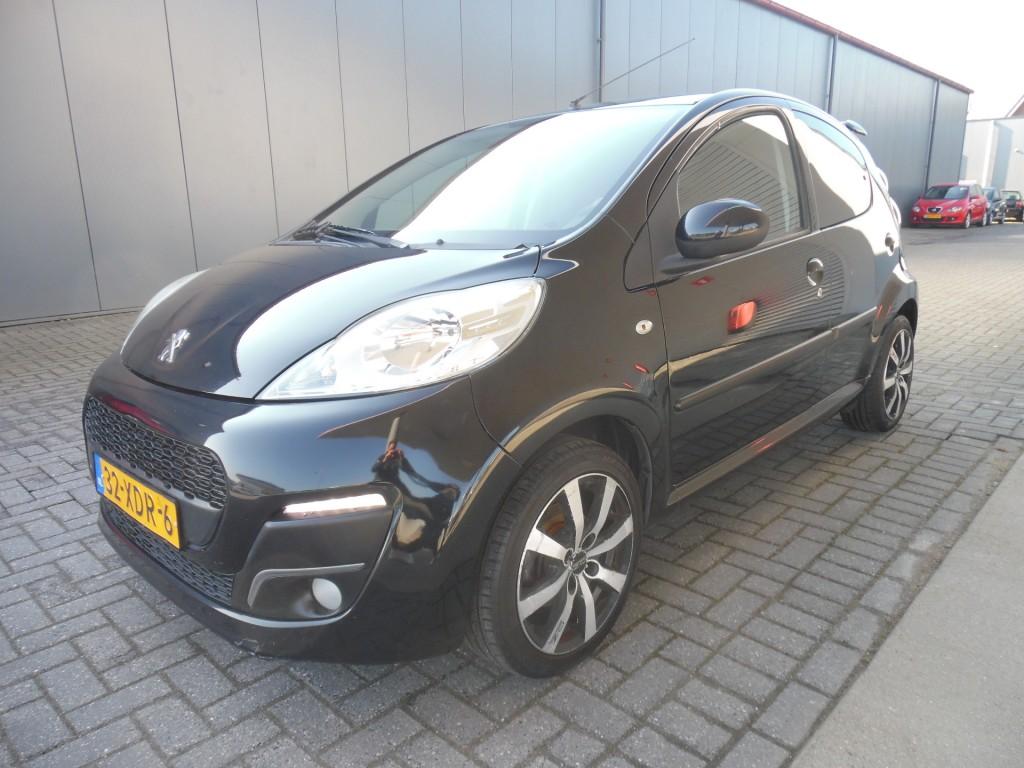 Peugeot 107 1.0 ENVY, Auto's, Peugeot, Voorwielaandrijving, 4 stoelen, Origineel Nederlands, Bedrijf