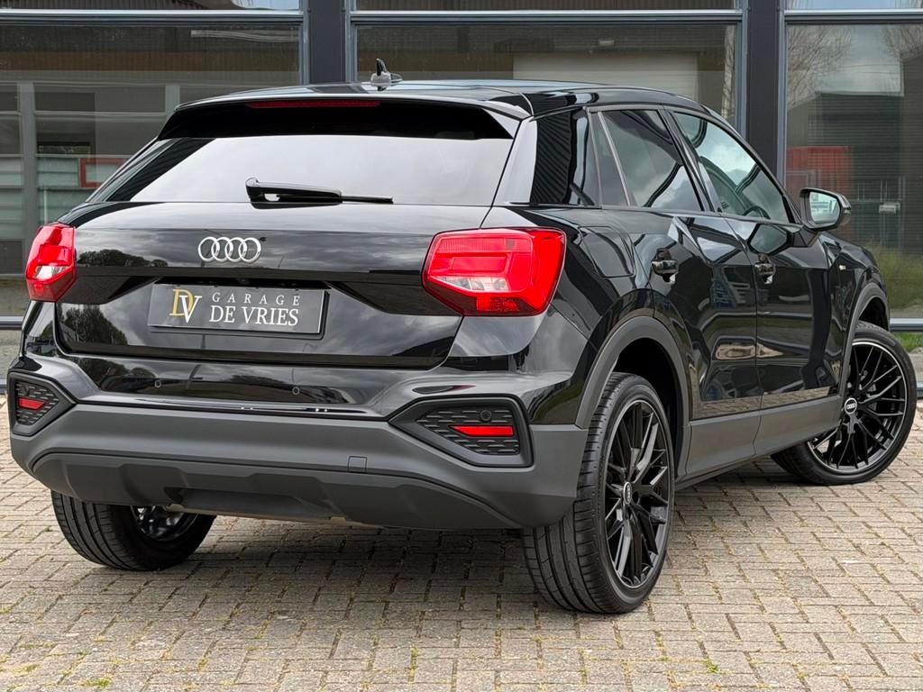 Audi Q2 35 TFSI S Edition S-Line Aut Virtual Leder Standkach, 4 cilinders, USB, Zwart, Bedrijf