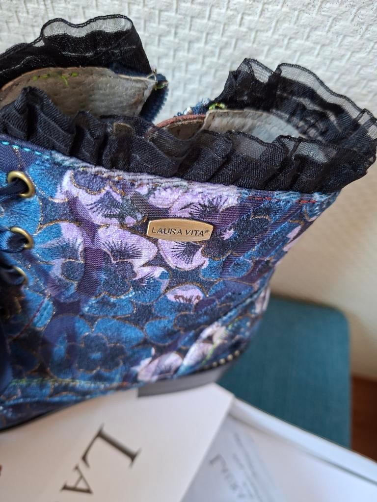 laura vita laarsjes, Kleding | Dames, Ophalen of Verzenden, Zo goed als nieuw, Blauw